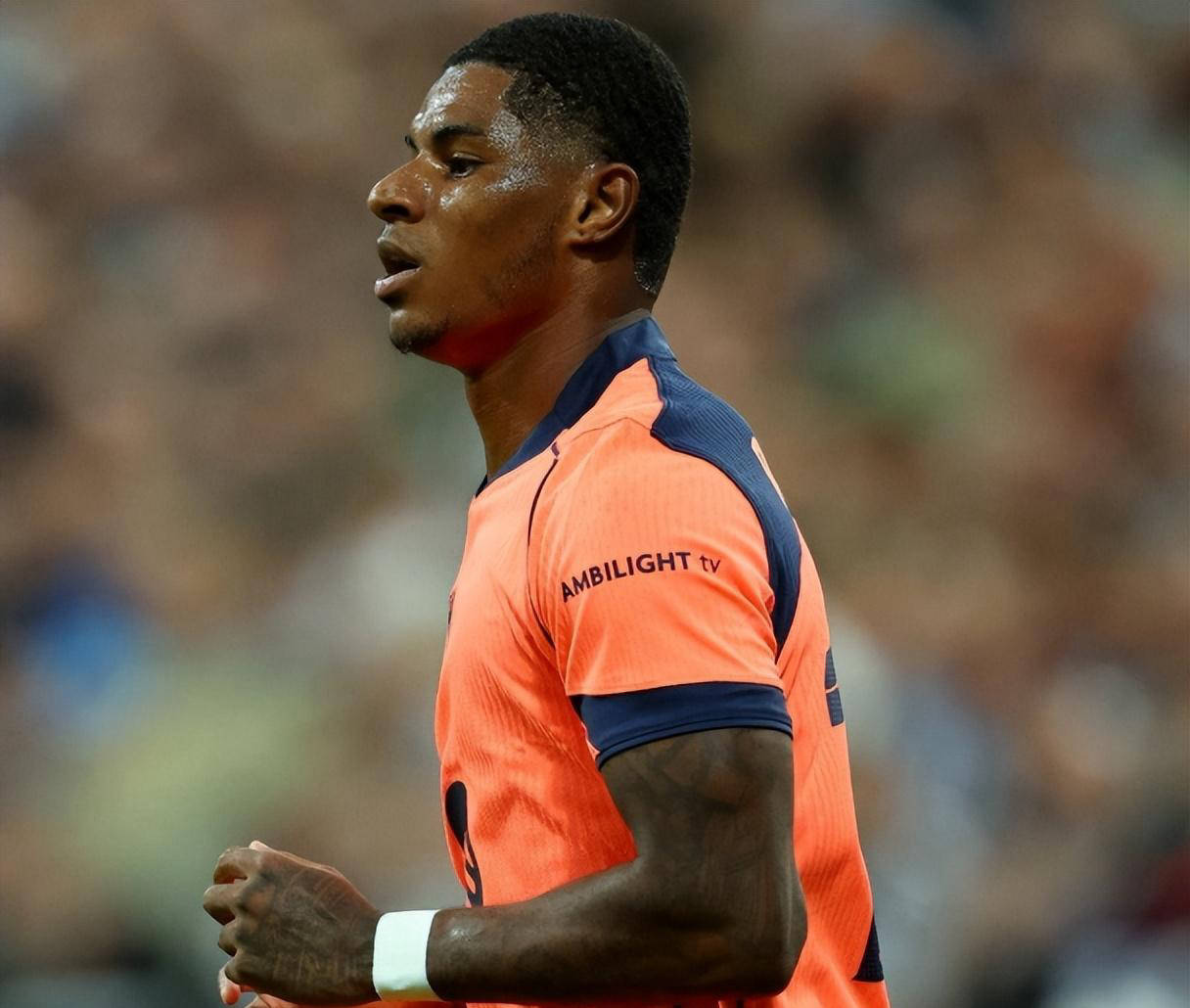 值不值?巴萨犹豫2600万镑买断拉什福德,球迷质疑太吝啬