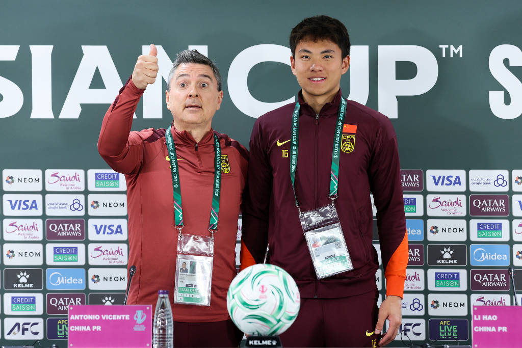 体坛联播｜U23国足今晚冲击亚洲杯四强，曼城签下格伊