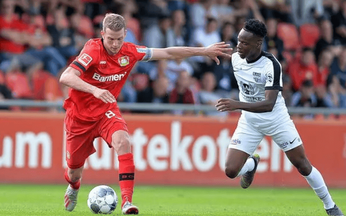 勒沃库森保持留力德甲,柏林联合难攻易守,