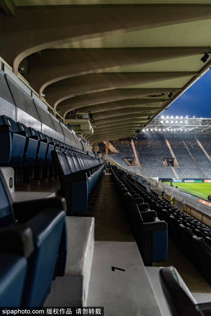 首次率队战拜仁！帕拉迪诺：这是一个需睁大眼睛去体验的魔幻之夜