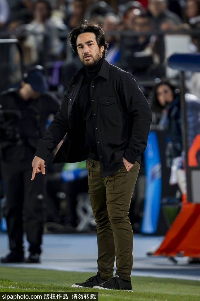 女足国家德比再燃战火：巴萨能否联赛提前“加冕”，皇马主场能否止跌反弹？